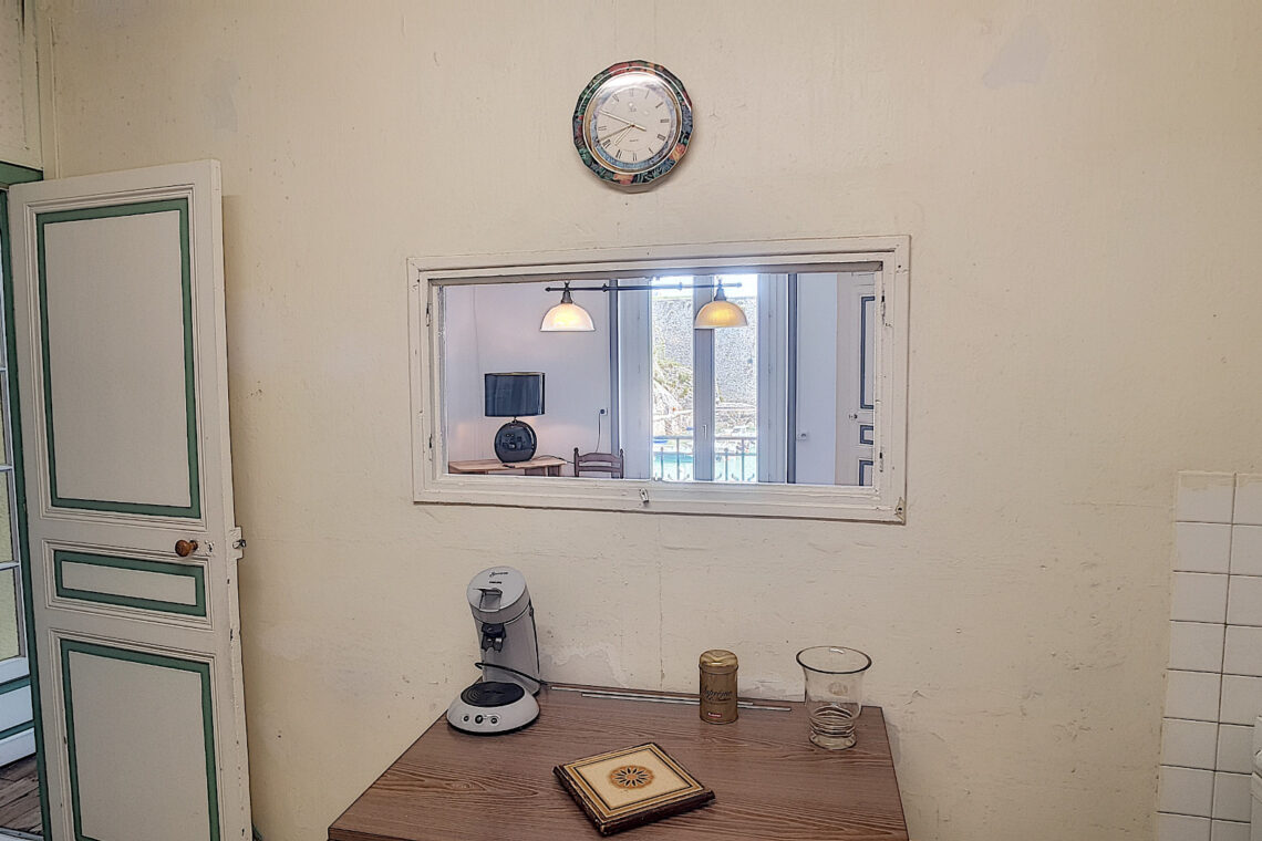 cuisine de l'appartement à vendre à LE PALAIS